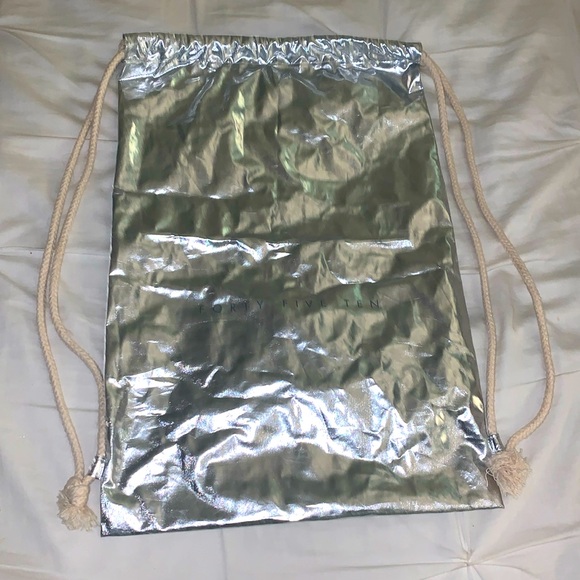 Silver Drawstring Backpack Bag - Picture 1 of 4